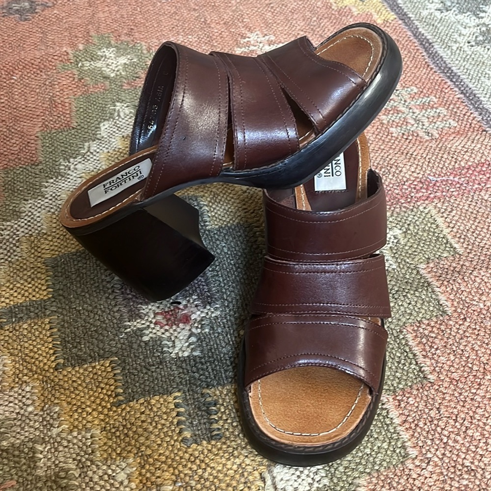 Vintage leather block heeled sandals